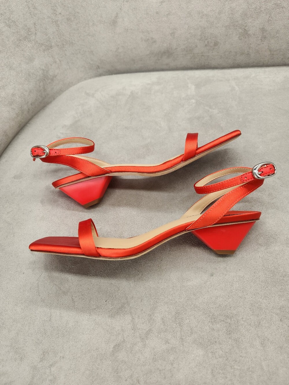 Antonio Melani Dress Sandals 10 Scarlet Red Satin Fina Strappy Sculpted New $110
